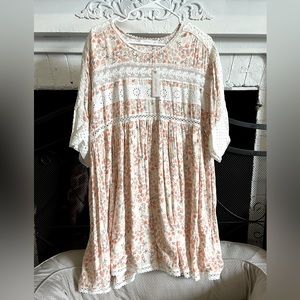 Floral boutique dress medium